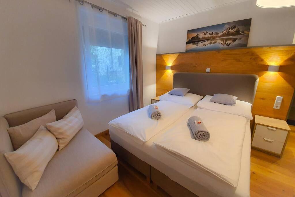 Tiny Kozma Apartment ボーデンスドルフ エクステリア 写真
