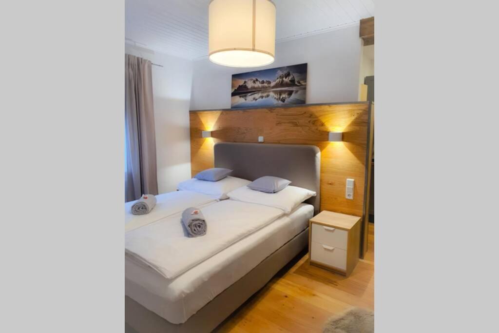 Tiny Kozma Apartment ボーデンスドルフ エクステリア 写真
