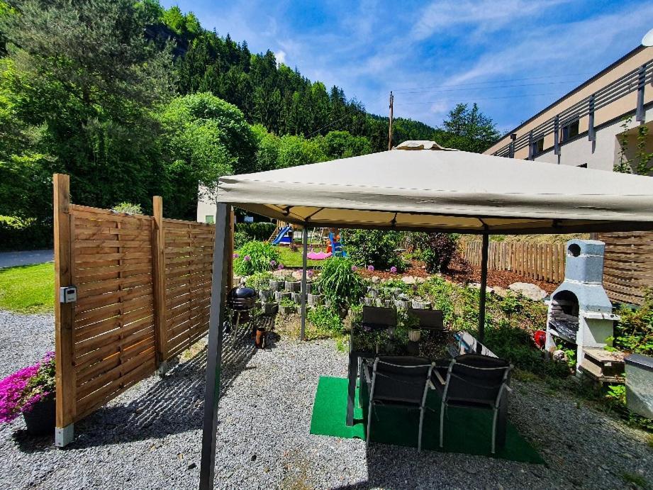 Tiny Kozma Apartment ボーデンスドルフ エクステリア 写真